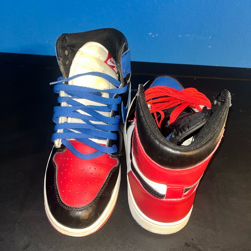 Jordan 1 top 3 size 9.5